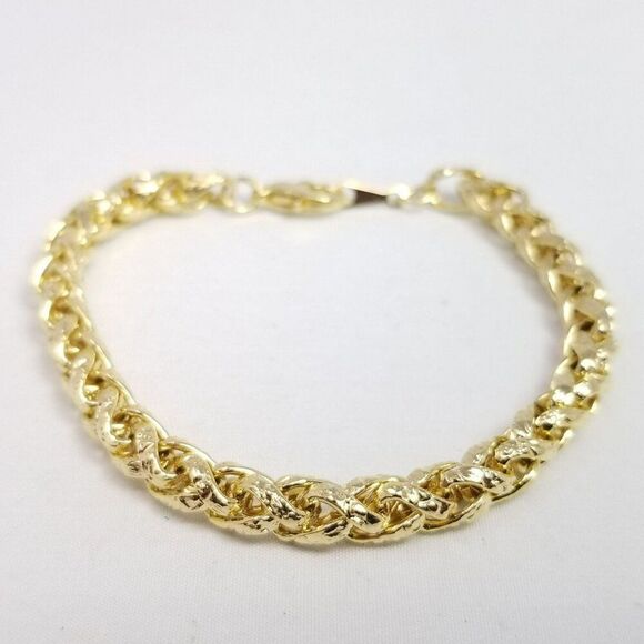 Vintage Gold Tone Chain Bracelet, 7 Inches Long, Unsigned, Stacking Minimal - Picture 2 of 8